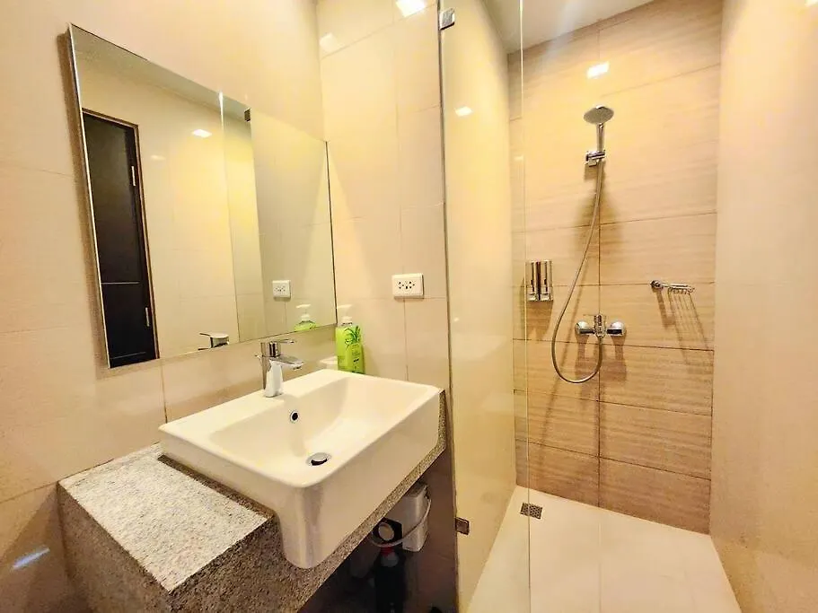 Апартаменты Bgc Cosy Spacious 1Br Uptown Parksuites With Balcony City View Манила