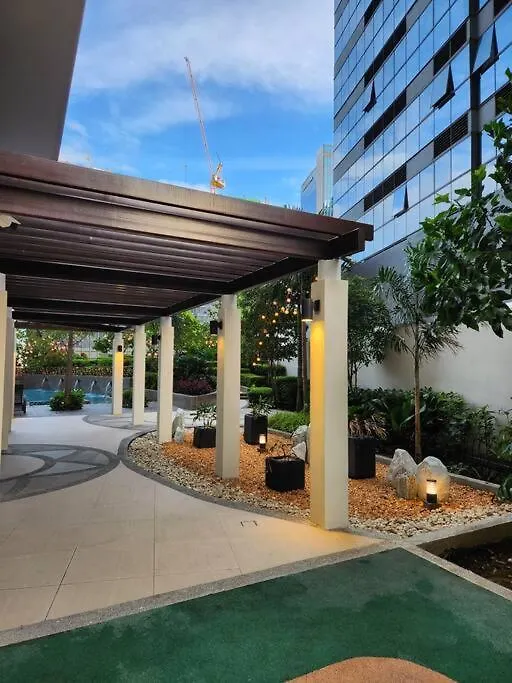 Bgc Cosy Spacious 1Br Uptown Parksuites With Balcony City View Манила Филиппины