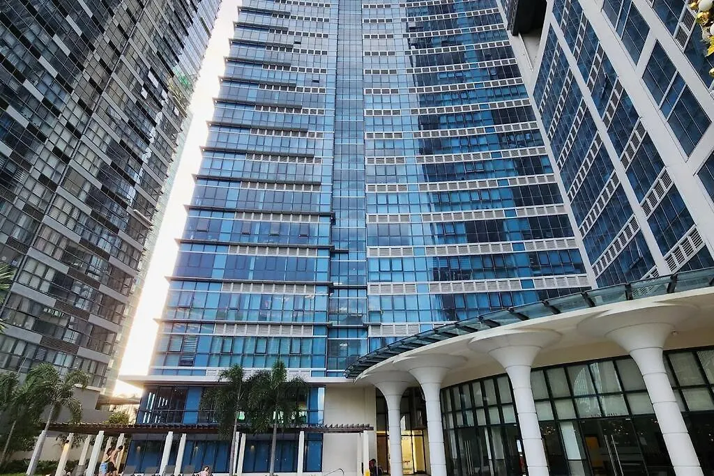 Bgc Cosy Spacious 1Br Uptown Parksuites With Balcony City View Manila Philippines