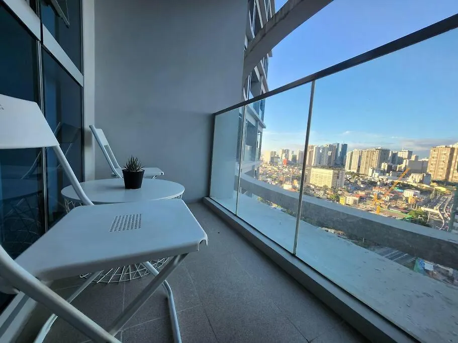 Bgc Cosy Spacious 1Br Uptown Parksuites With Balcony City View Manila