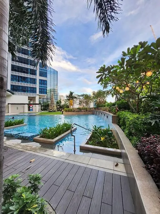 Apartment Bgc Cosy Spacious 1Br Uptown Parksuites With Balcony City View Manila Philippines